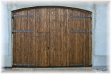 Vrata do stodoly oblouková